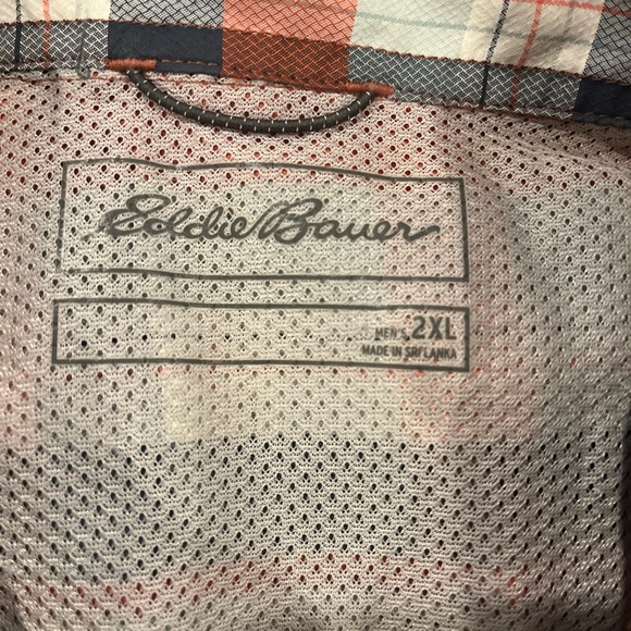 Eddie Bauer Lot of 2 Shirts Men 2XL Hiking Lightweight Pockets Button Up Nylon - Picture 2 of 6